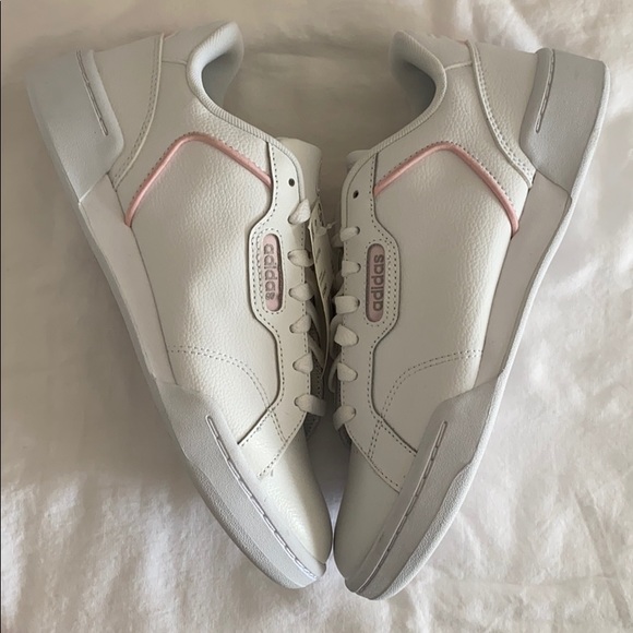 NWT adidas roguera white shoes - Picture 8 of 9